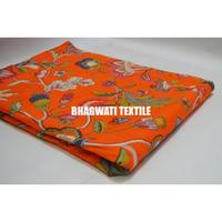 Vente en gros de lot de tissu imprimé fleuri en bloc tissu à coudre en coton indien par cour vêtements pour femmes