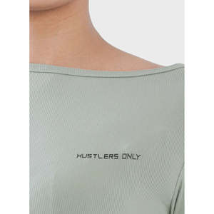 M FITNESS เสื้อครอปไดมอนด์สำหรับผู้หญิง-เสื้อไหมพรมแขนยาวสีเขียวมีซับในผ้าฟลีซคอเฉียงแบบมินิมอล - Product Image 5