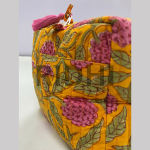 Sac fourre-tout matelassé de luxe écologique grand format jaune ambre avec fermeture éclair, imprimé à la main, réutilisable, pour voyage, vente en gros - Product Image 4