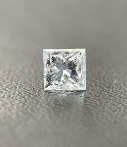 เพชรสีขาว E-F สีธรรมชาติตัดเหลี่ยม VS 2มม - Product Image 1