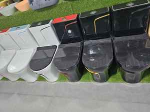 ชามเซรามิกสีทองแบบชิ้นเดียวที่ทันสมัยสำหรับห้องน้ำทำความสะอาดง่ายพื้นผิวเรียบชามยาวติดตั้งบนพื้นแบบสองด้าน - Product Image 3