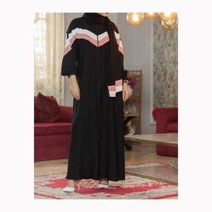 2024 elegante modesto abierto Abaya conjunto mujeres de cuello alto satén seda interior Slip vestido largo diseños florales plisado Dubai estampados islámicos - Product Image 1