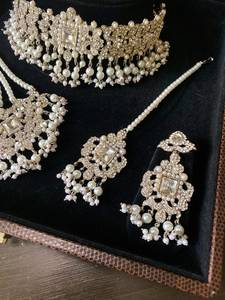 Đồ trang sức rhinestone sang trọng cho cô dâu với vòng cổ đậm và bông tai bán buôn trực tiếp từ nhà máy nhập khẩu - Product Image 5