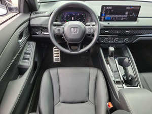 Honda Híbrida 2023 Usada en Buen Estado, Volante a la Izquierda - Product Image 2