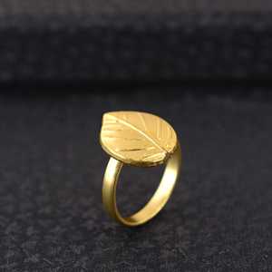 Unique Design Boho Leaf <b>Ring</b> Dainty Brass <b>Ring</b> for Women 18k Gold Plated Vintage Floral <b>Statement</b> <b>Ring</b> for Wholesale/OEM/ODM - Product Image 2