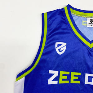 Ensemble de maillots de basket-ball et de football en tissu respirant de gros avec nom et numéro personnalisés OEM disponibles - Product Image 4