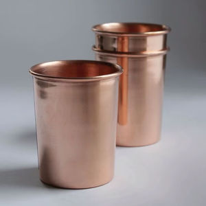 Juego de 3 vasos de cobre con forma redonda utilizados para el hogar y la boda, uso de servicio de bebidas hoteleras - Product Image 1