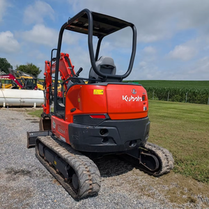 Mini-excavatrice U35-4 Kubota d'occasion à prix réduit Matériel de construction robuste disponible à la vente - Product Image 2