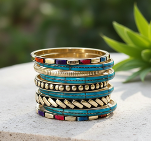 Juego de Brazaletes con Incrustaciones de Resina y Latón Surtidos al por Mayor |   Pulseras Apilables Hechas a Mano al por Mayor |   Pulseras Étnicas Personalizadas con Cuentas de la India - Product Image 2