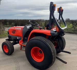 <b>Running</b> 4wd Kubota Tractor 50hp 60hp 75hp 80hp 120hp Farm Tractor Agricultural <b>Machinery</b> Available for Sale. - Product Image 3