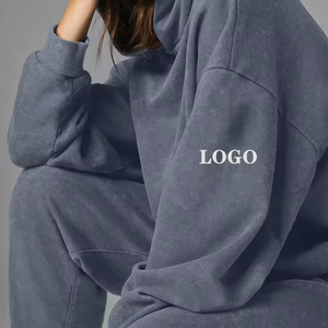 Conjunto Deportivo Personalizado para Mujer, Sudadera con Capucha y Pantalones Deportivos con Bordado Desgastado Rosa, Traje Deportivo Informal - Product Image 3