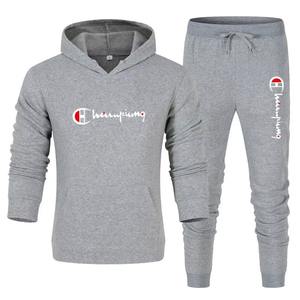 Conjunto Deportivo Casual de Invierno para Hombre 2025, 2 Piezas, Sudadera con Capucha y Pantalones Deportivos, Estampado Urbano, 100% Algodón - Product Image 2
