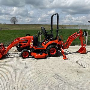 Precio Económico para Tractor Agrícola Kubota BX25D 4WD Diésel de 23HP con Cargador, Retroexcavadora y Segadora, Listo para Exportar - Product Image 2