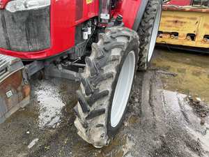 Tractor Massey Ferguson 6713 de 2018: Potencia de Alta Eficiencia para la Agricultura Moderna - Product Image 3