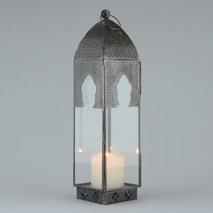 Menar diseñó farolillos de metal candelabros y tarros de vidrio para comedor candelabros de madera con características elegantes - Product Image 1