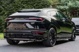 CLEAN 2022 L a m b o r g i n i Urus 2,200 Miles, Turbo V8 de 641 chevaux, freins en carbone céramique prêts pour l'exportation - Product Image 6