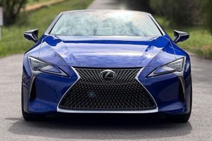 LEXUS LC 500 CONVERTIBLE 2024 USADO, Volante a la Izquierda/Derecha - Product Image 2