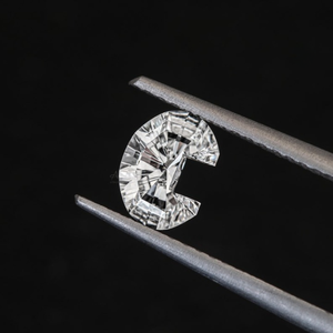 Nueva llegada 1Ct IGI Certified VVS Lab Grown Diamond Alphabet C Fancy Cut Diamante suelto para la fabricación de colgantes al precio más bajo - Product Image 5