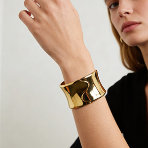Brazalete de Cobre Vintage de Moda para Unisex, Joyería de Muñeca de Metal Pulido, Color Oro y Plata, para Aniversario u Ocasiones Especiales - Product Image 3
