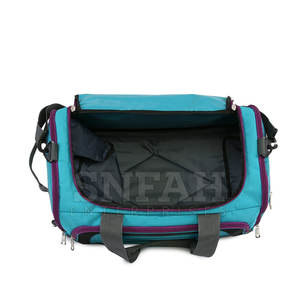 Vente en gros OEM sac de sport en nylon grande capacité avec logo personnalisé sac de voyage de gymnastique étanche sac de sport à dos souple de créateur - Product Image 4