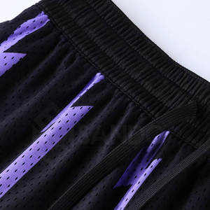 Pantalones cortos de baloncesto profesionales 100% poliéster patrón sólido Casual fabricado fábrica transpirable ropa deportiva para hombres - Product Image 3