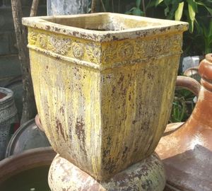 [Leo Nguyen Le] - Vente en gros de pots en céramique émaillée vietnamienne pour la décoration de jardin, de la part de la poterie Baovy - Product Image 1