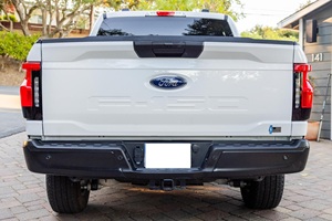 SUPER CLEAN 2023 F-O-R-D F-150 LIGHTNING LISTO PARA ENVIAR - Product Image 3