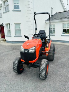 รถแทรกเตอร์ขนาดกะทัดรัด B2650คูโบต้าพร้อมเครื่องตัดหญ้า - Product Image 4