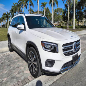 Mercedes-Benz GLB 2022 en Perfectas Condiciones - Product Image 1