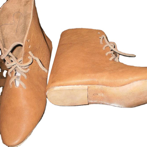 OEM servicio de diseñadores de alta calidad 100% de cuero genuino de los hombres de seguridad casual Medieval botines con cordones zapatos de características - Product Image 3
