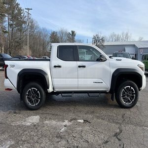 รถกระบะโตโยต้า ทาโคมา TRD สปอร์ต ปี 2025 สภาพดีเยี่ยม สีไอซ์แคป ขับเคลื่อนสี่ล้อ เกียร์ออโต้ ขาย - Product Image 1