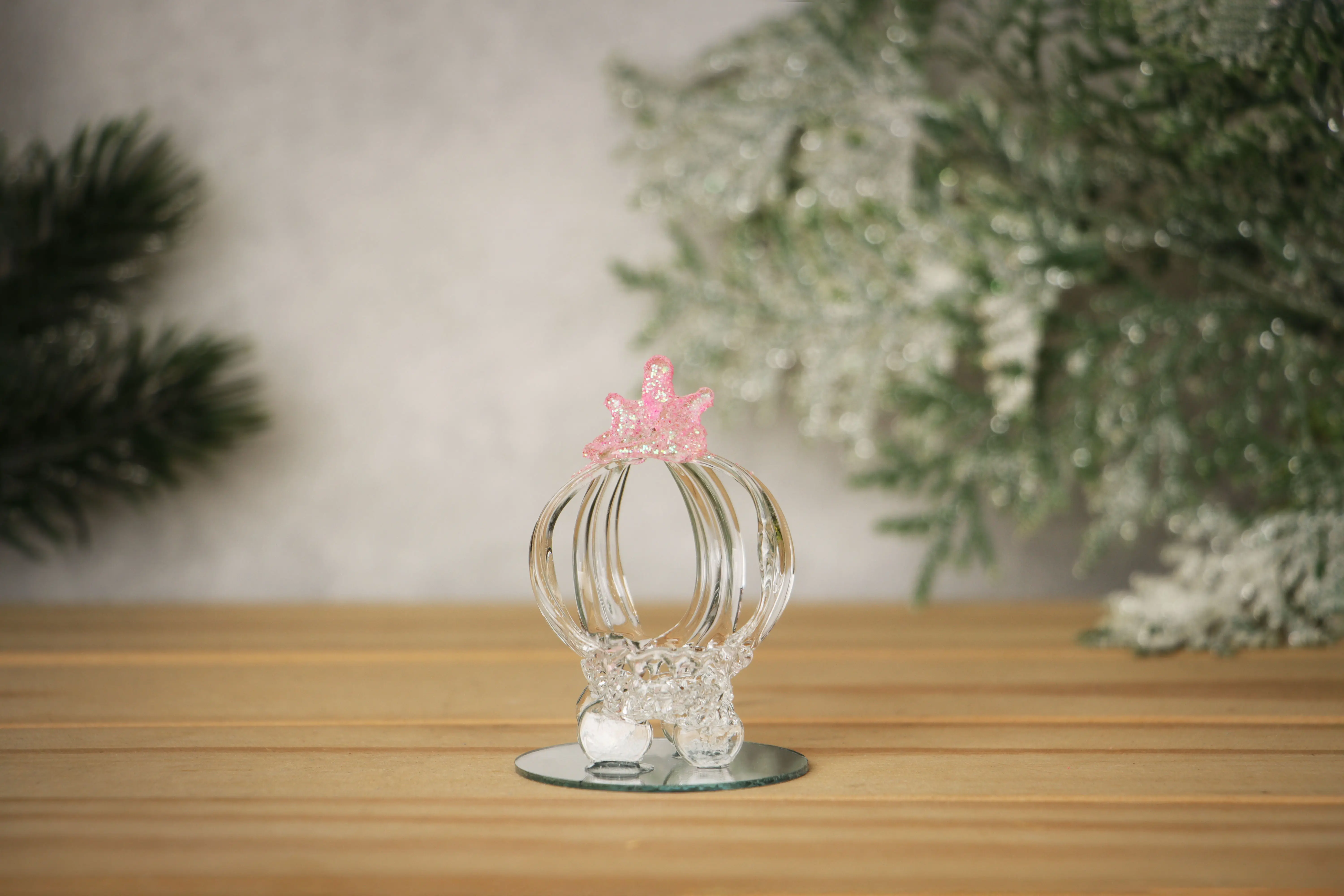 Divine Sparkle: ornement en verre artisanal-cadeau miniature sur mesure pour les femmes, parfait pour les mariages et les vacances