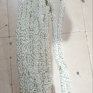 Guirlande de fleurs artificielles de jasmin pour la décoration |   Guirlande de 5 pieds chacune - Product Image 1