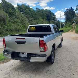 Toyota Hilux Edición Limitada Usada de 2017 - Product Image 4