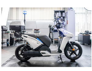 Nuevo Ray 7.7 2022 con sistema de advertencia y señalización |   129 km/h |   Scooter eléctrico y motocicleta eléctrica - Descuento exclusivo del 30% - Product Image 1