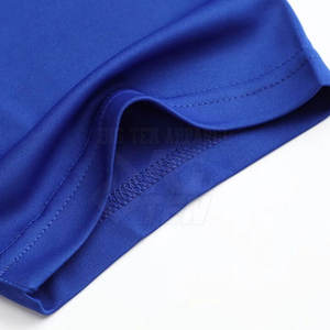Tenue de football légère et durable en polyester et tissu maillé, idéale pour les matchs compétitifs et l'entraînement quotidien. - Product Image 3