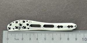 Ensemble de plaques de fibule de haute qualité 6 pièces largeur 2.7mm x longueur 92mm gauche 4 trous acier inoxydable allemand - Product Image 3