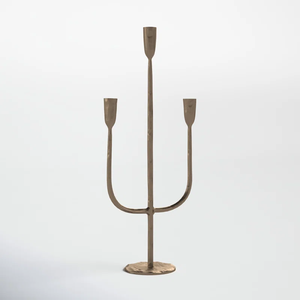 Nouveau design de bougeoirs décoratifs de Noël faits à la main en métal pur de taille normale pour la décoration de la maison - Product Image 1