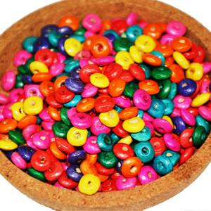 Perles rondes en bois multicolores, forme personnalisée et perles en bois colorées, façonnées et dimensionnées à la main, produit artisanal indien - Product Image 6