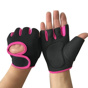 Gants d'entraînement respirants de la meilleure qualité pour la salle de sport pour l'haltérophilie et l'entraînement cycliste - Product Image 1
