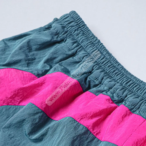 Short coupe-vent personnalisé de qualité professionnelle prix bon marché Short coupe-vent en nylon offre spéciale Short coupe-vent personnalisé broderie - Product Image 3