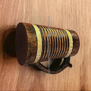 Tasse à bière en bois fabriquée à la main avec des motifs de doublure Tasse à boire de style vintage pour bars Cadeaux et restaurants Tasses à bière pour boire FWE - Product Image 1