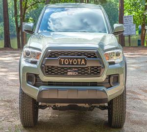 Toyota Tacoma SR5 Trail 2022, faible kilométrage, prêt à la livraison, boîte de vitesses automatique, conduite à gauche, cuir foncé, R 18, fourgon - Product Image 1