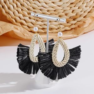 Pendientes de Ratán Elegantes - Joyería de Bambú Ecológica Hecha a Mano para Mujer - Product Image 2
