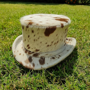Chapeau de fête en peluche unisexe à imprimé animal en cuir de vachette, motif personnage de dessin animé, pour adultes, à porter en toutes saisons - Product Image 1