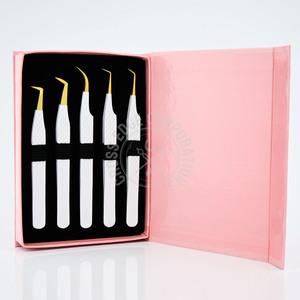 Pinces à cils en acier inoxydable japonais, volume 90, lot de 45 °   Outil d'extension de cils classique courbé pour volume russe avec pointe en forme de botte - Product Image 1