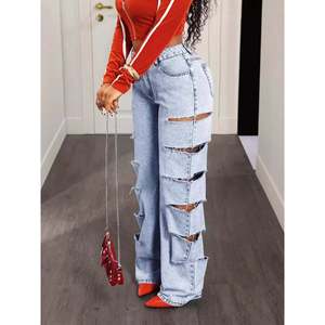 กางเกงยีนส์ขาบานทรงดิสเทรส ดีไซน์เก๋ ใส่สบาย เอวสูง สไตล์ลำลอง ระบายอากาศได้ดี ตัดเย็บแบบคัตเอาท์ ไซส์ XL ลายพิมพ์โลโก้ - Product Image 2