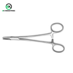 Portaagujas Quirúrgico Profesional de Acero Inoxidable, Diseño Duradero, Portaagujas de Acero Inoxidable para Uso Médico y Veterinario - Product Image 4