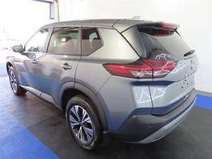 Nissan Rogue Gris 2023 en Perfecto Estado - Product Image 6