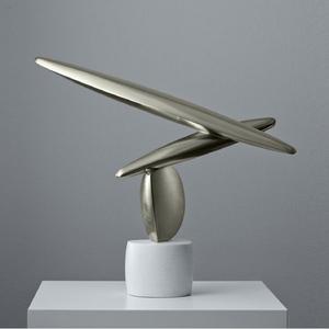 Sculpture abstraite opulente en laiton et aluminium, art décoratif en métal, statue décorative, figurine en métal pour hôtel, décoration de table à domicile - Product Image 3